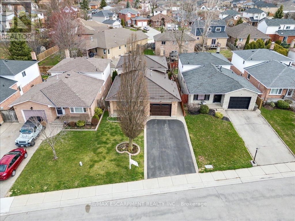624 EAGLEWOOD DRIVE Image 9