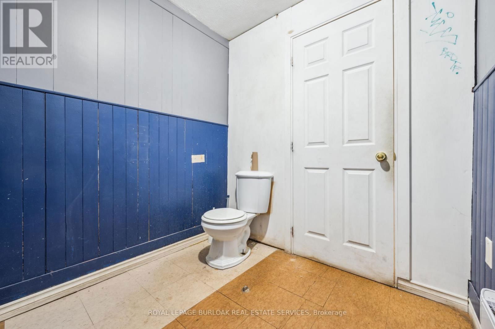 75 ERIE AVENUE Image 26