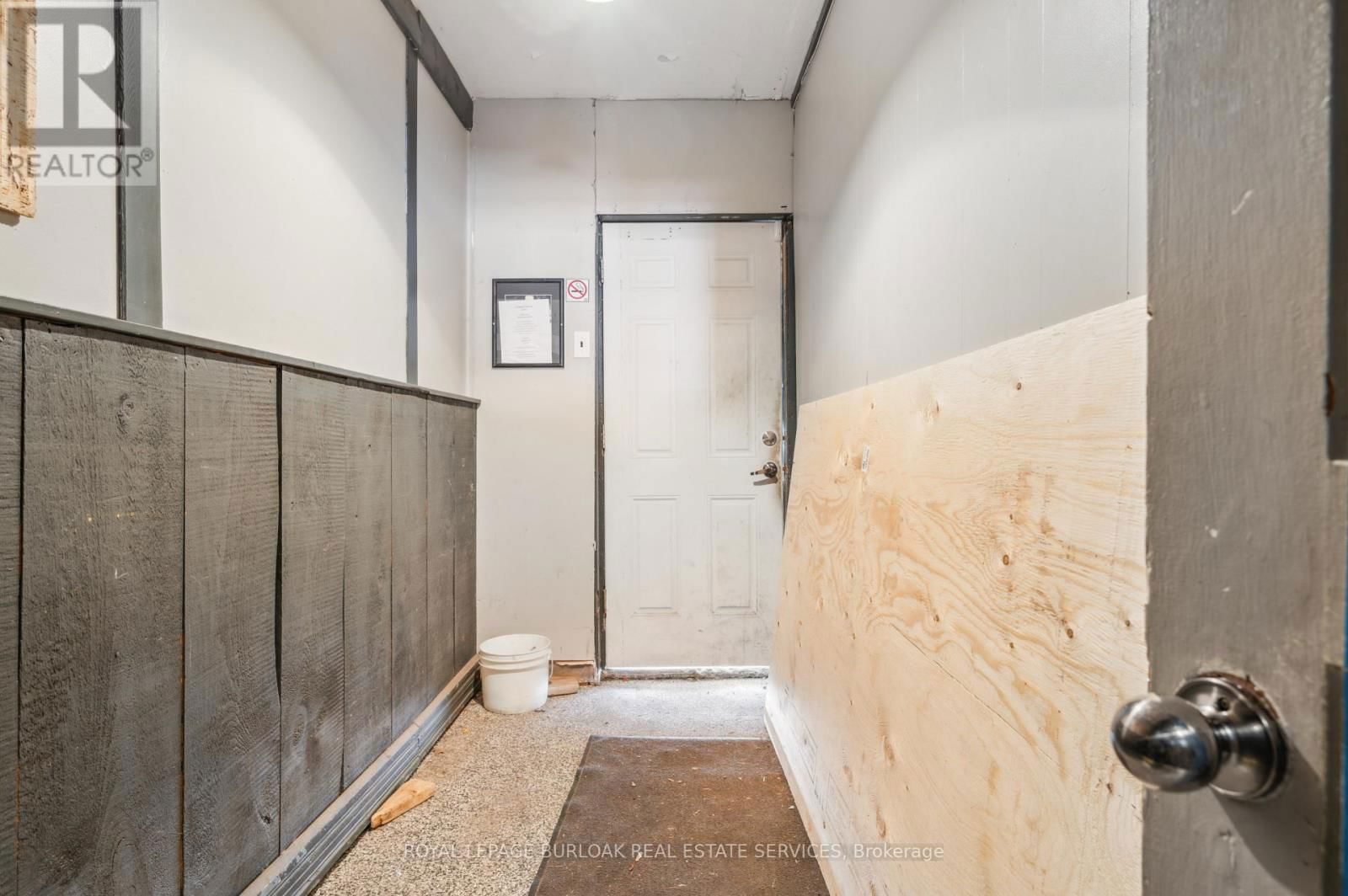 75 ERIE AVENUE Image 29
