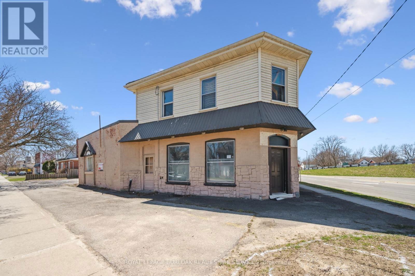 75 ERIE AVENUE Image 3