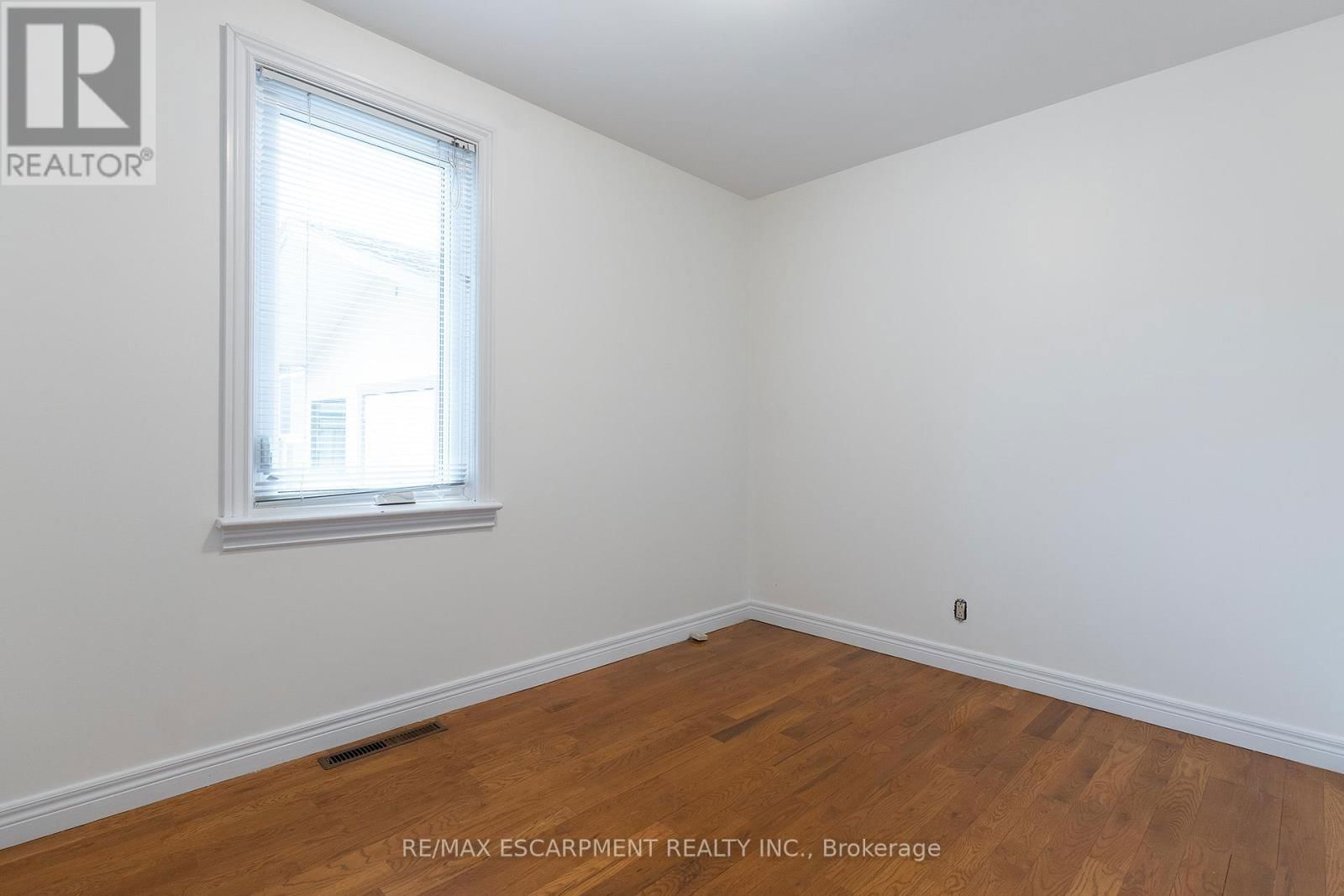 808 WEST 5TH STREET Image 17