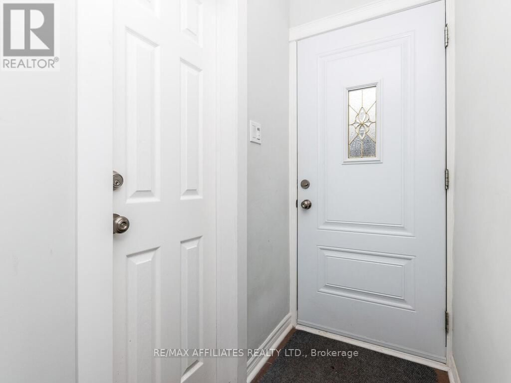 1941 HAIG DRIVE Image 20