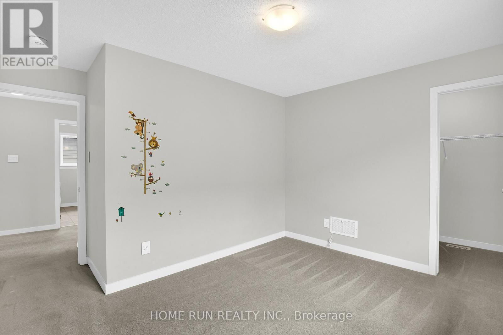 128 GRONINGEN STREET Image 29