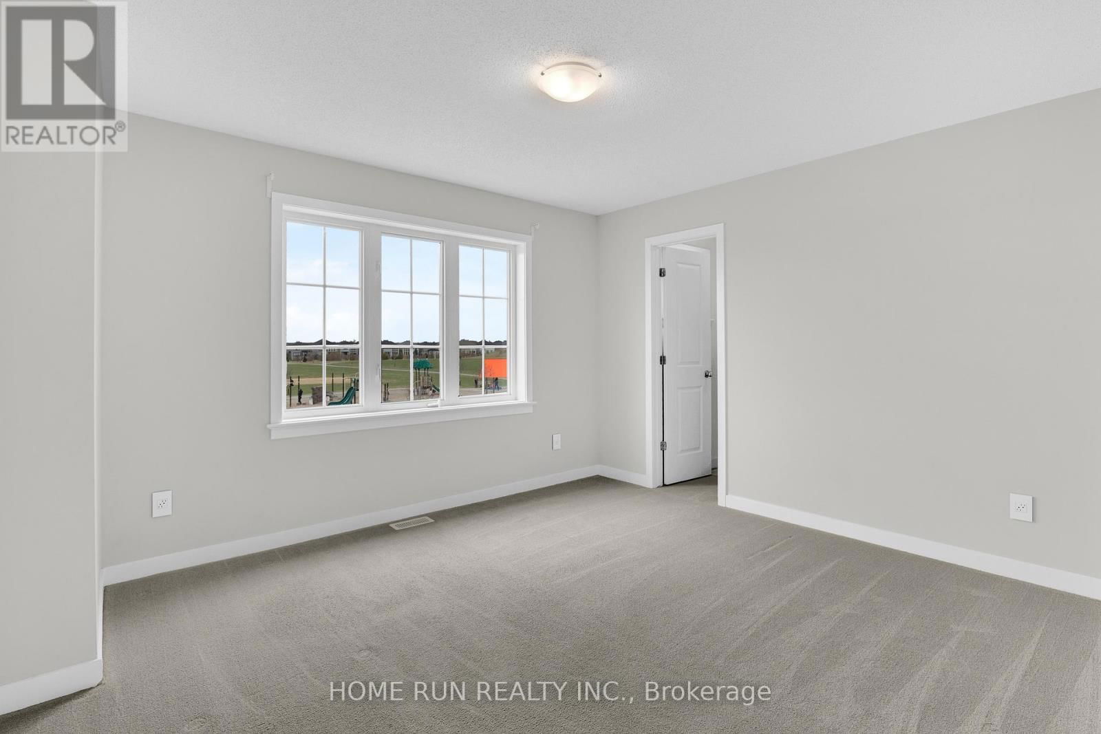 128 GRONINGEN STREET Image 30