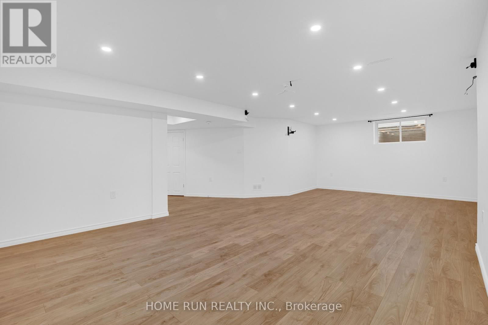 128 GRONINGEN STREET Image 37