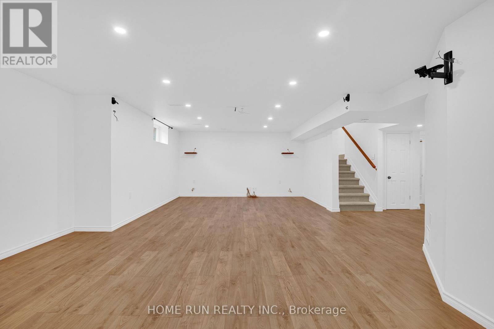 128 GRONINGEN STREET Image 38