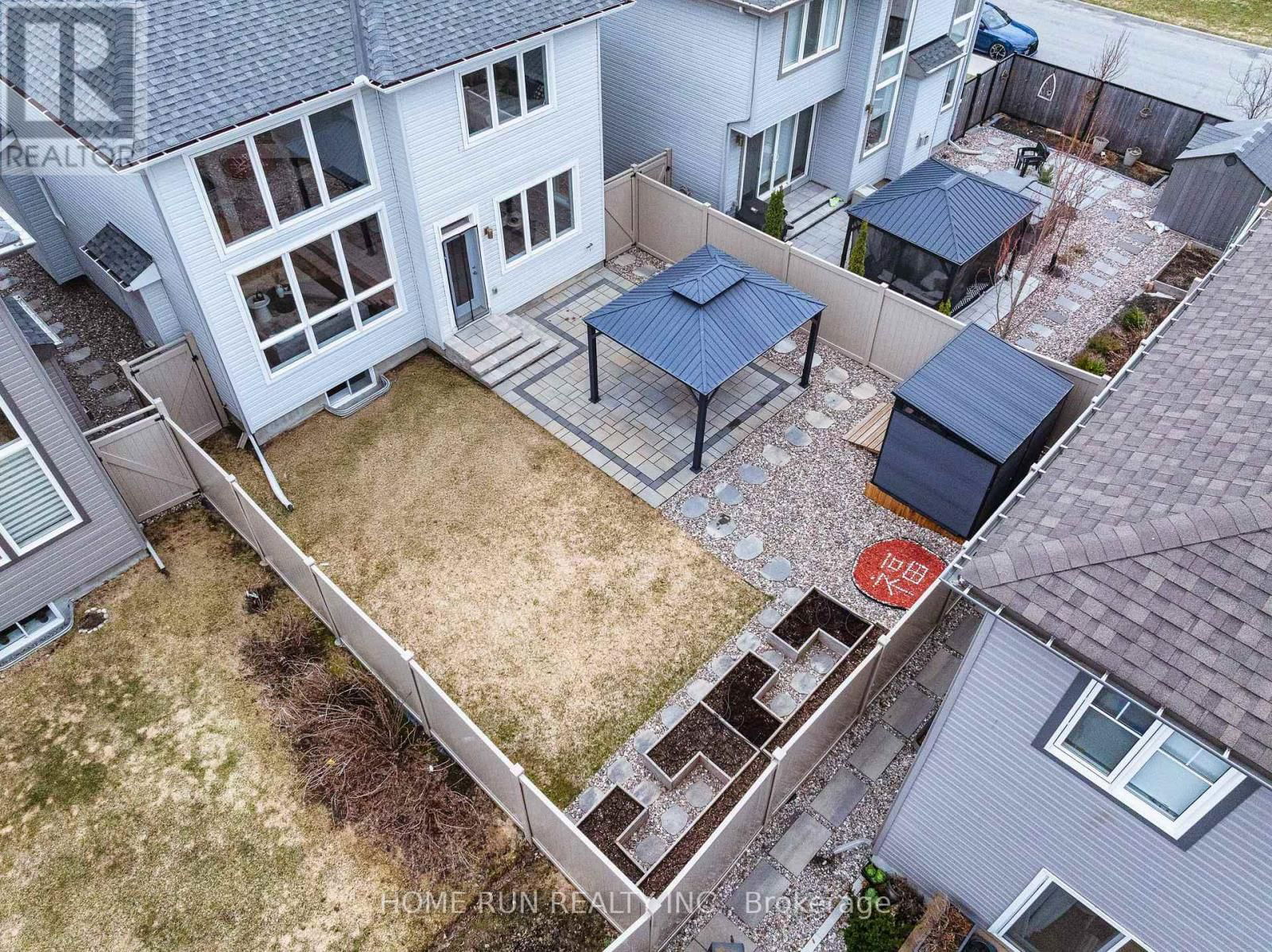 128 GRONINGEN STREET Image 44