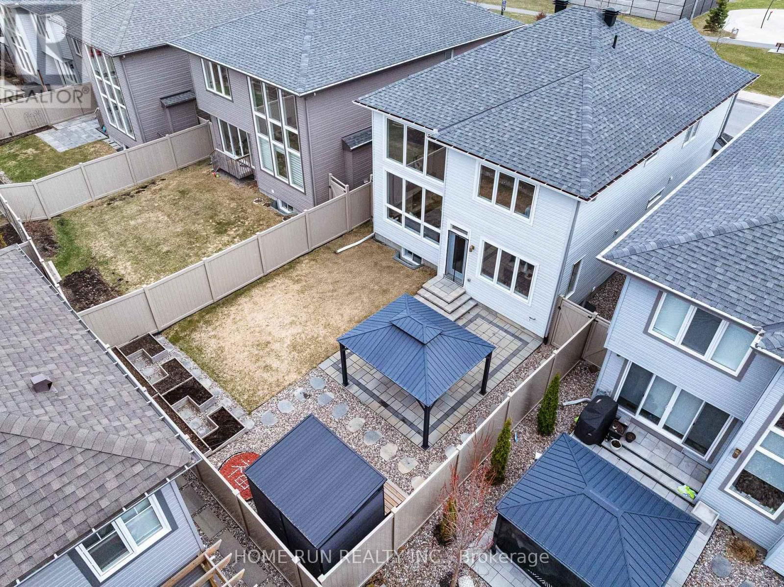 128 GRONINGEN STREET Image 45