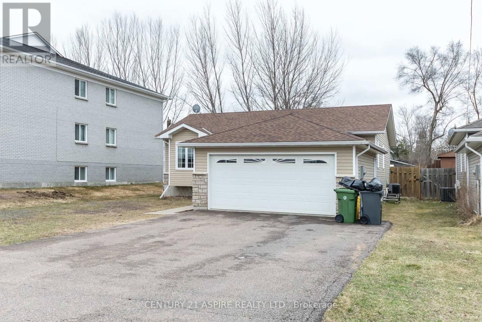 10 VEREYKEN CRESCENT Image 30