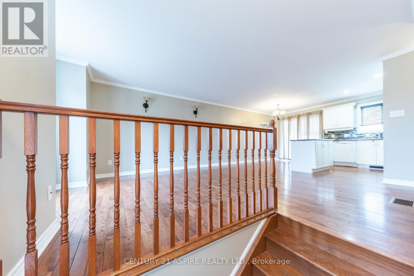 10 VEREYKEN CRESCENT Image 7