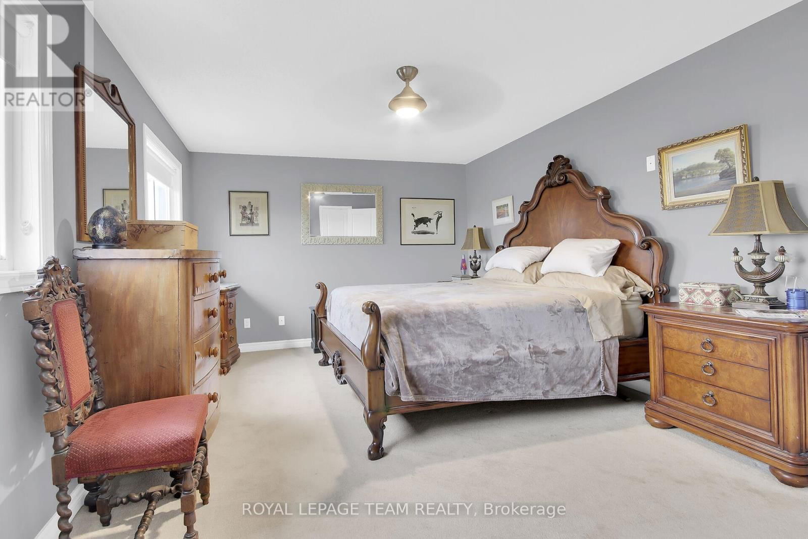 638 ROBERT HILL STREET NORTH Image 24