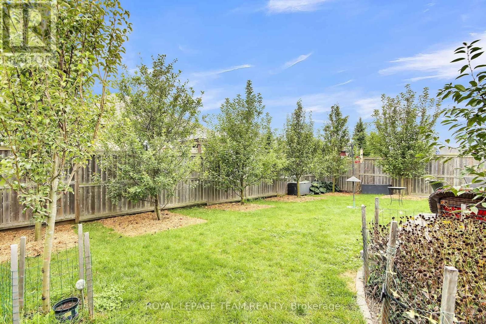 638 ROBERT HILL STREET NORTH Image 34