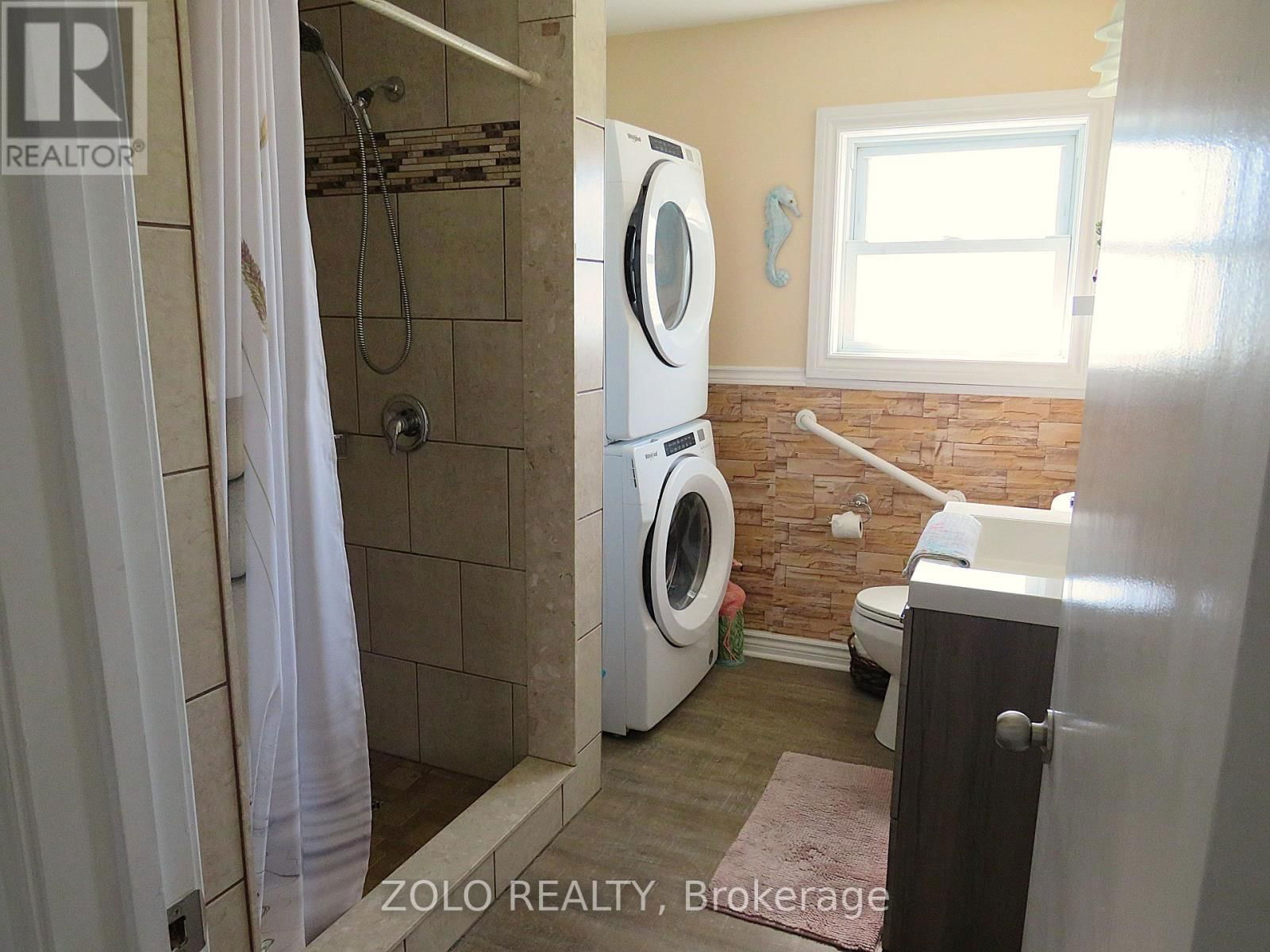 1353 ORCHARD AVENUE Image 13