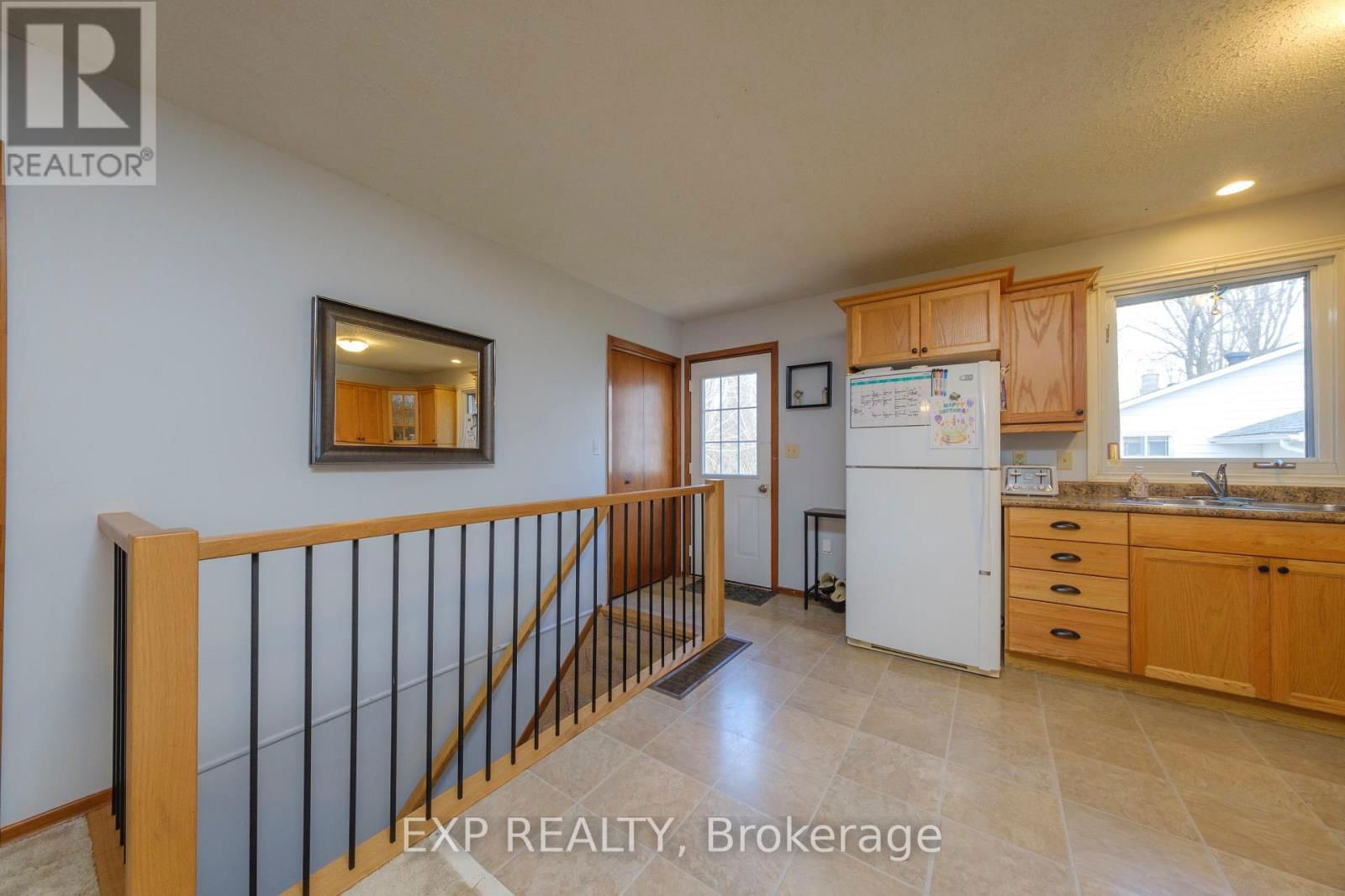620 17TH STREET WEST Image 13