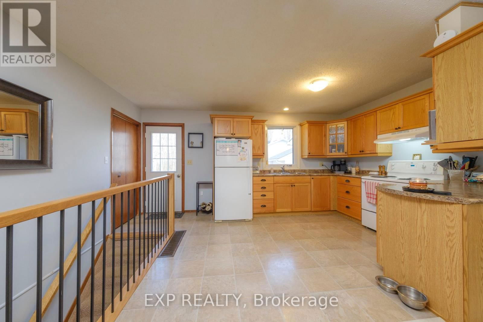 620 17TH STREET WEST Image 14