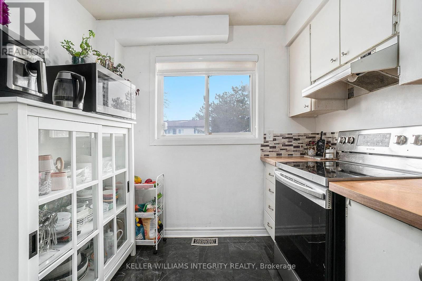 A - 85 SEYTON DRIVE Image 15