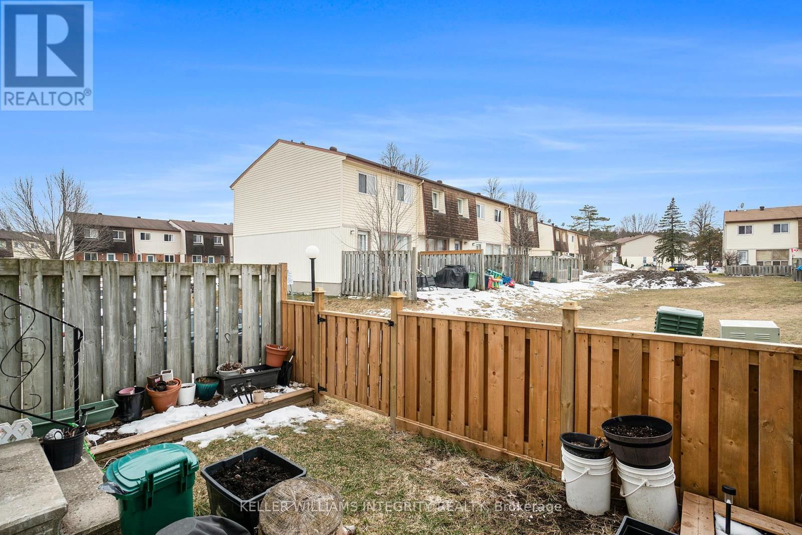 A - 85 SEYTON DRIVE Image 23