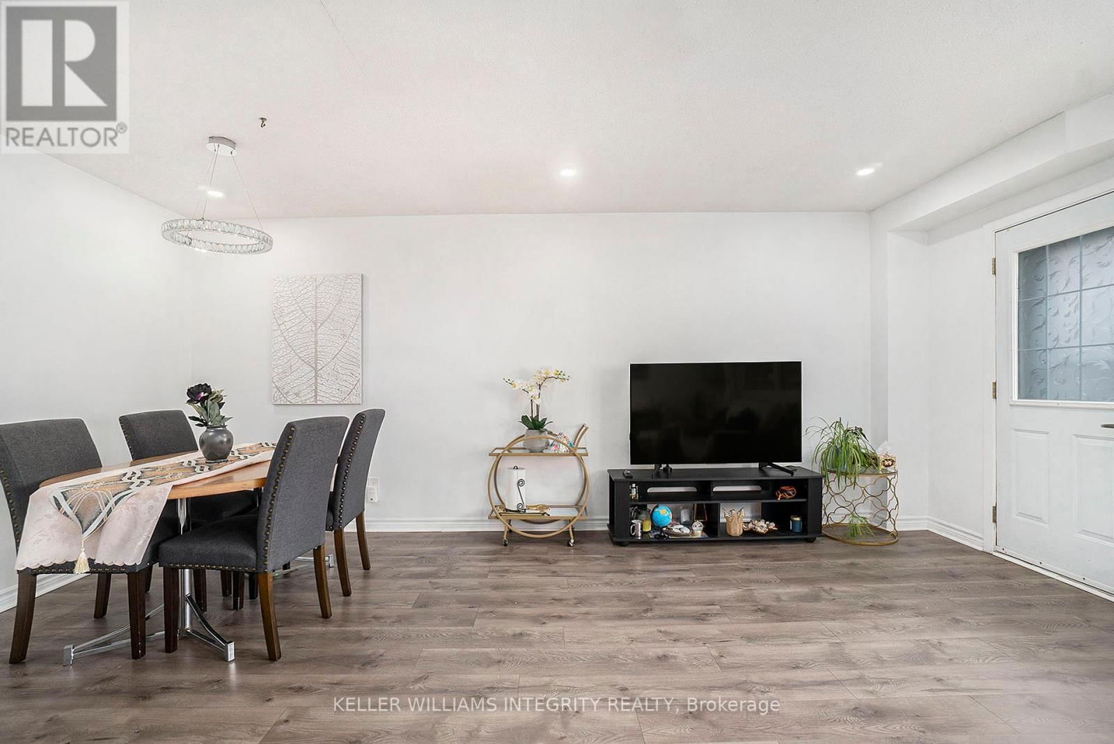 A - 85 SEYTON DRIVE Image 5