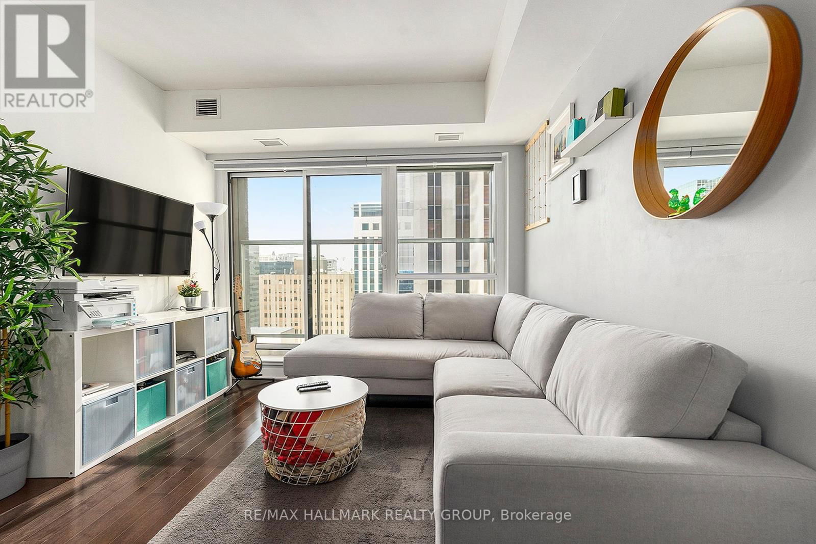 1502 - 40 NEPEAN STREET Image 5