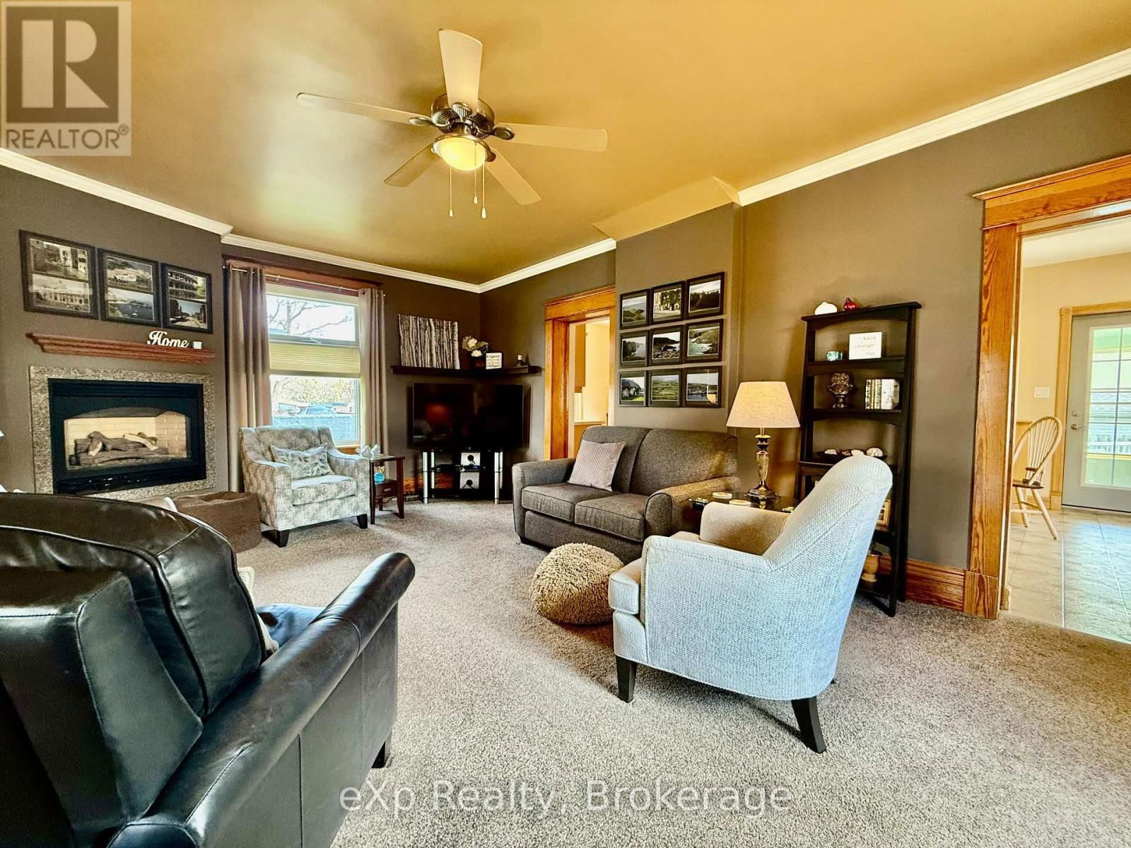 557 12TH AVENUE Image 19