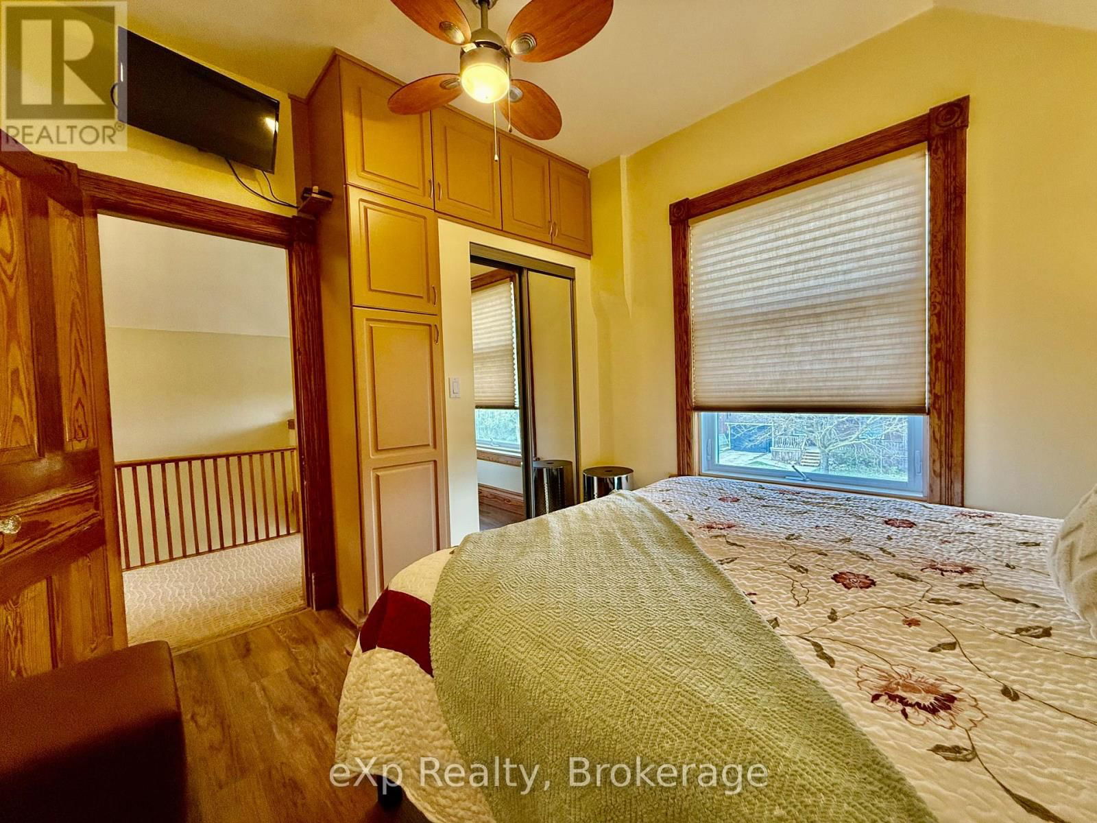 557 12TH AVENUE Image 26