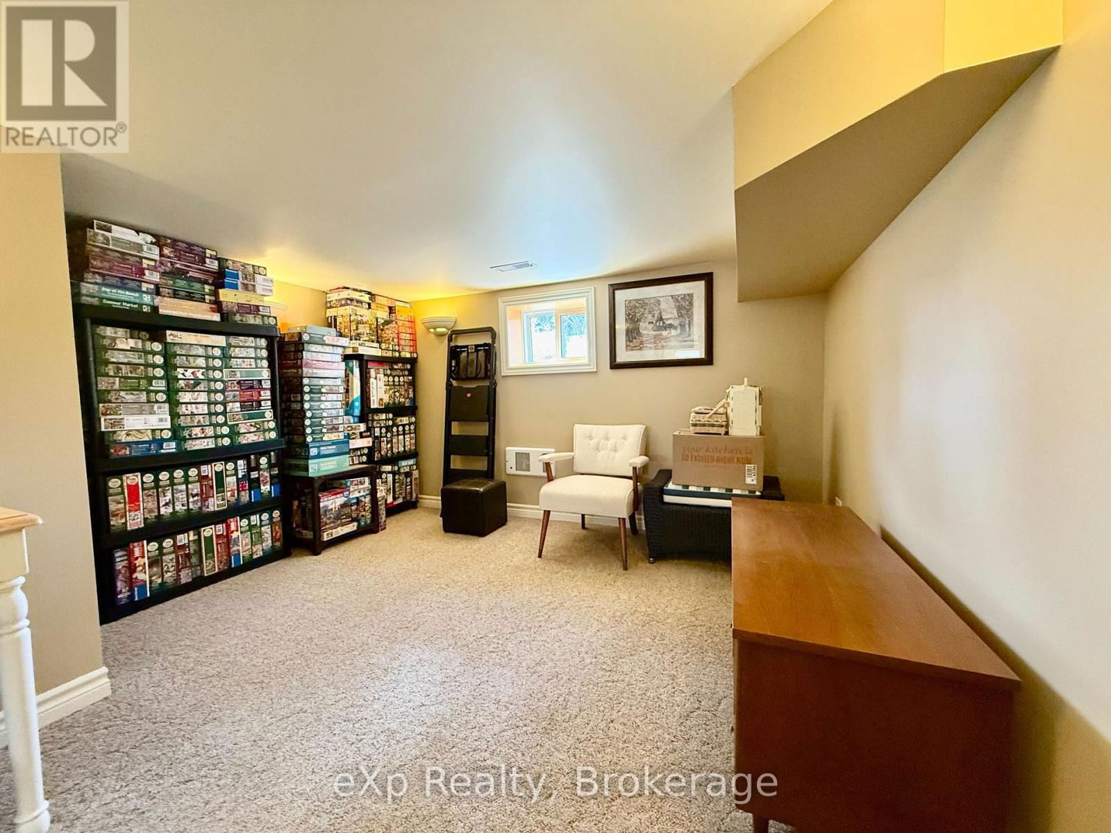 557 12TH AVENUE Image 27