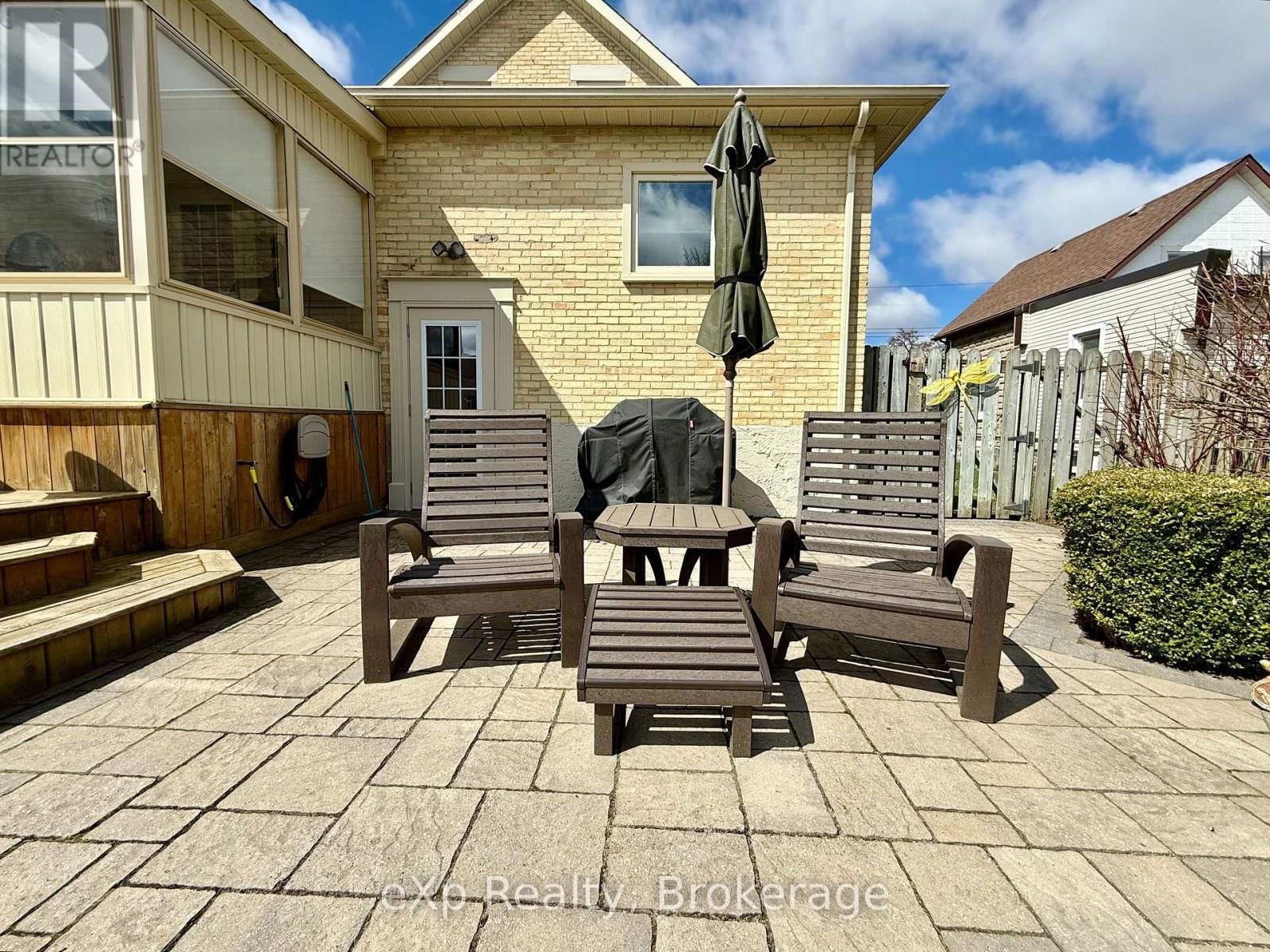 557 12TH AVENUE Image 33