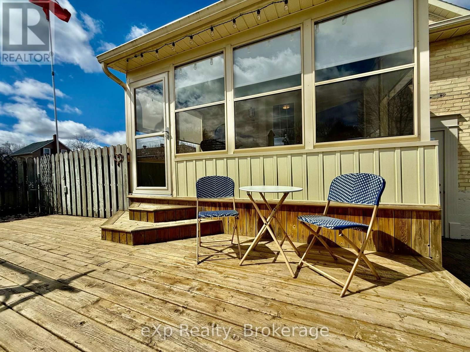 557 12TH AVENUE Image 35