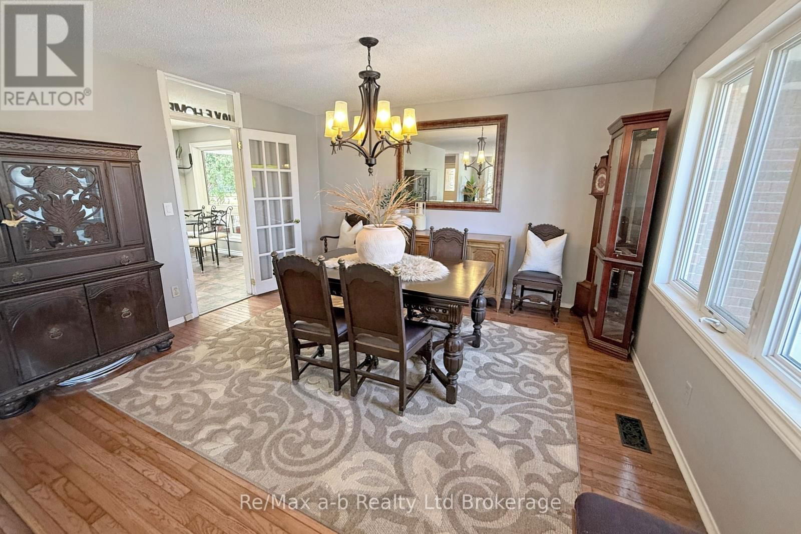245 BOWER HILL ROAD Image 16
