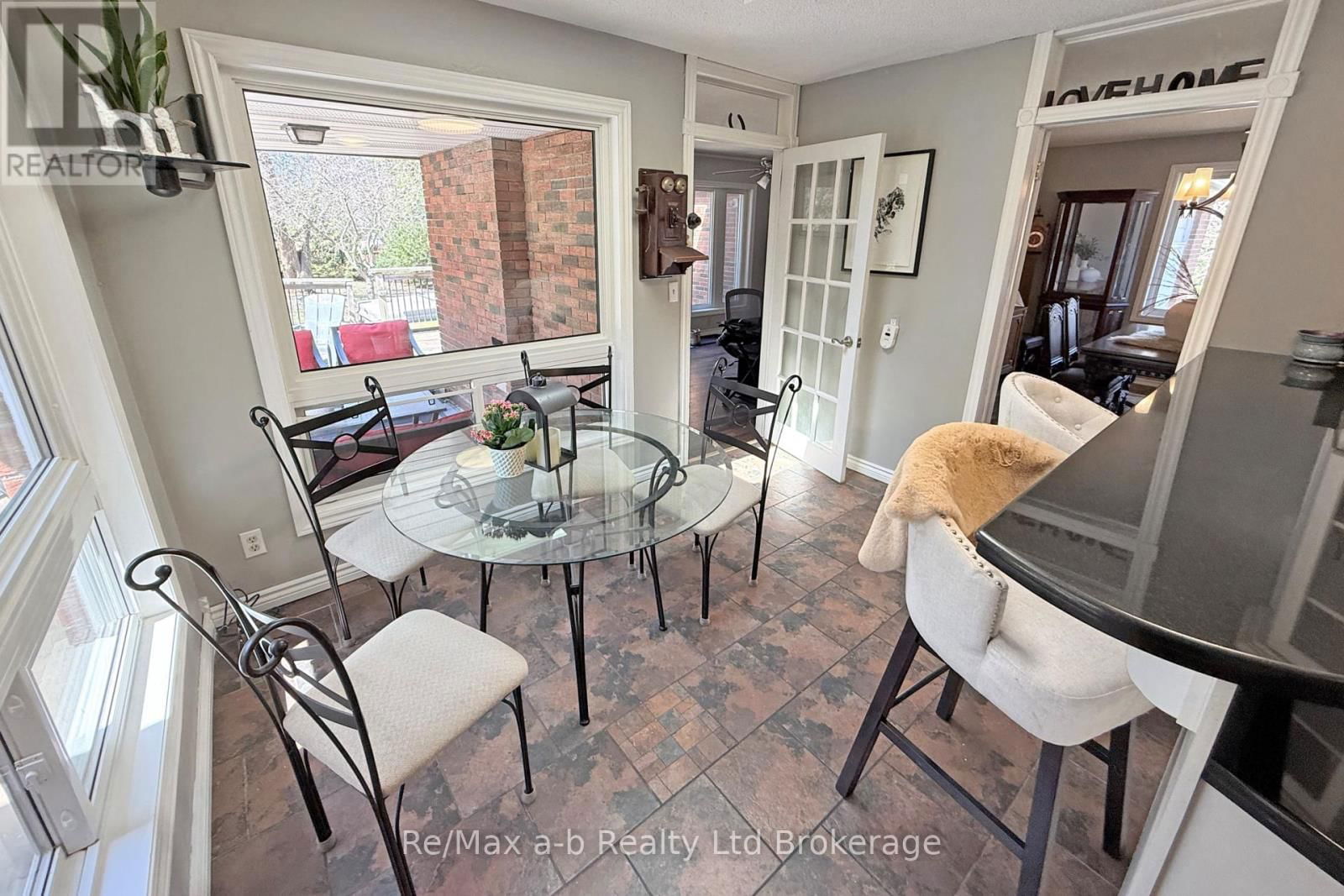 245 BOWER HILL ROAD Image 17