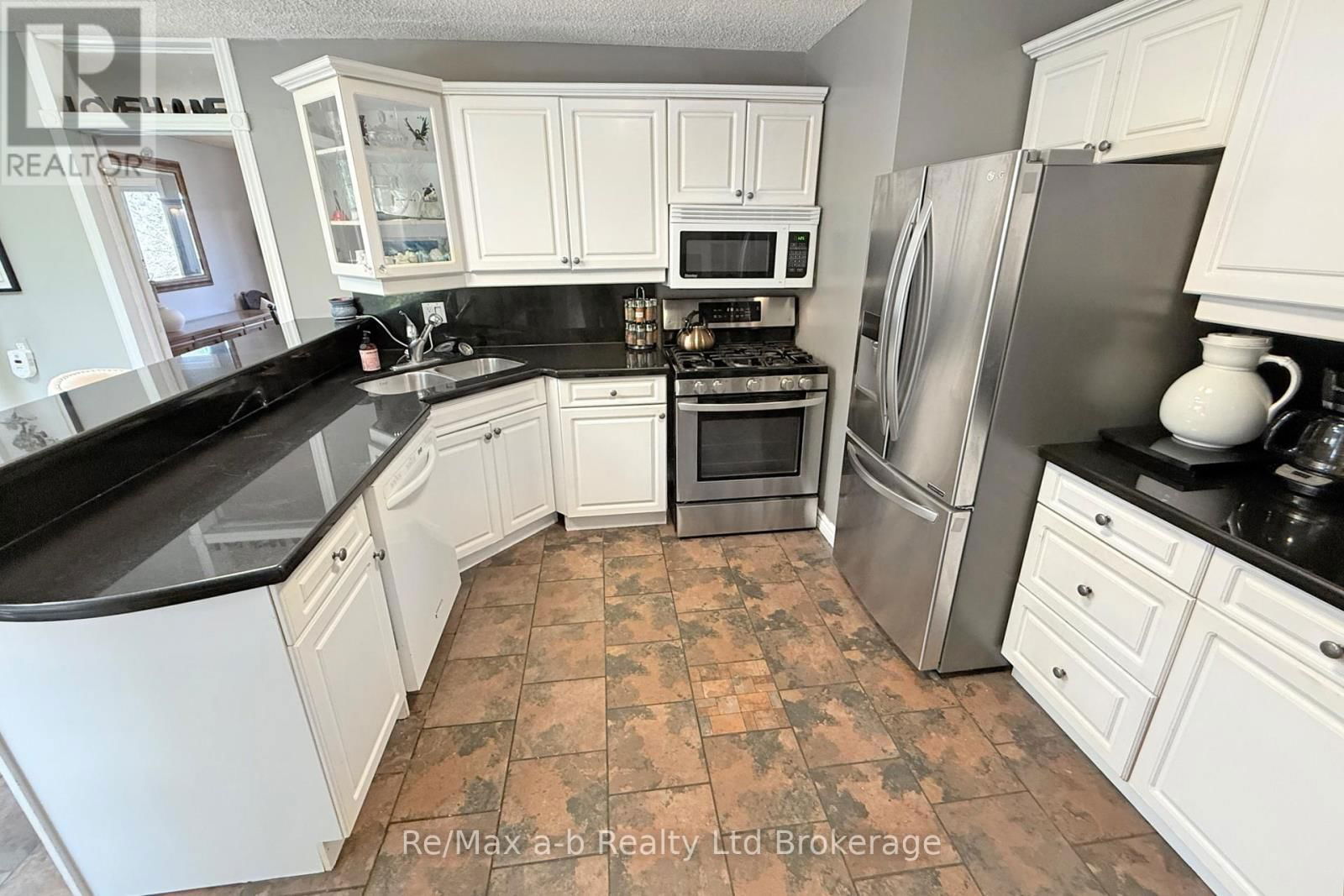 245 BOWER HILL ROAD Image 21