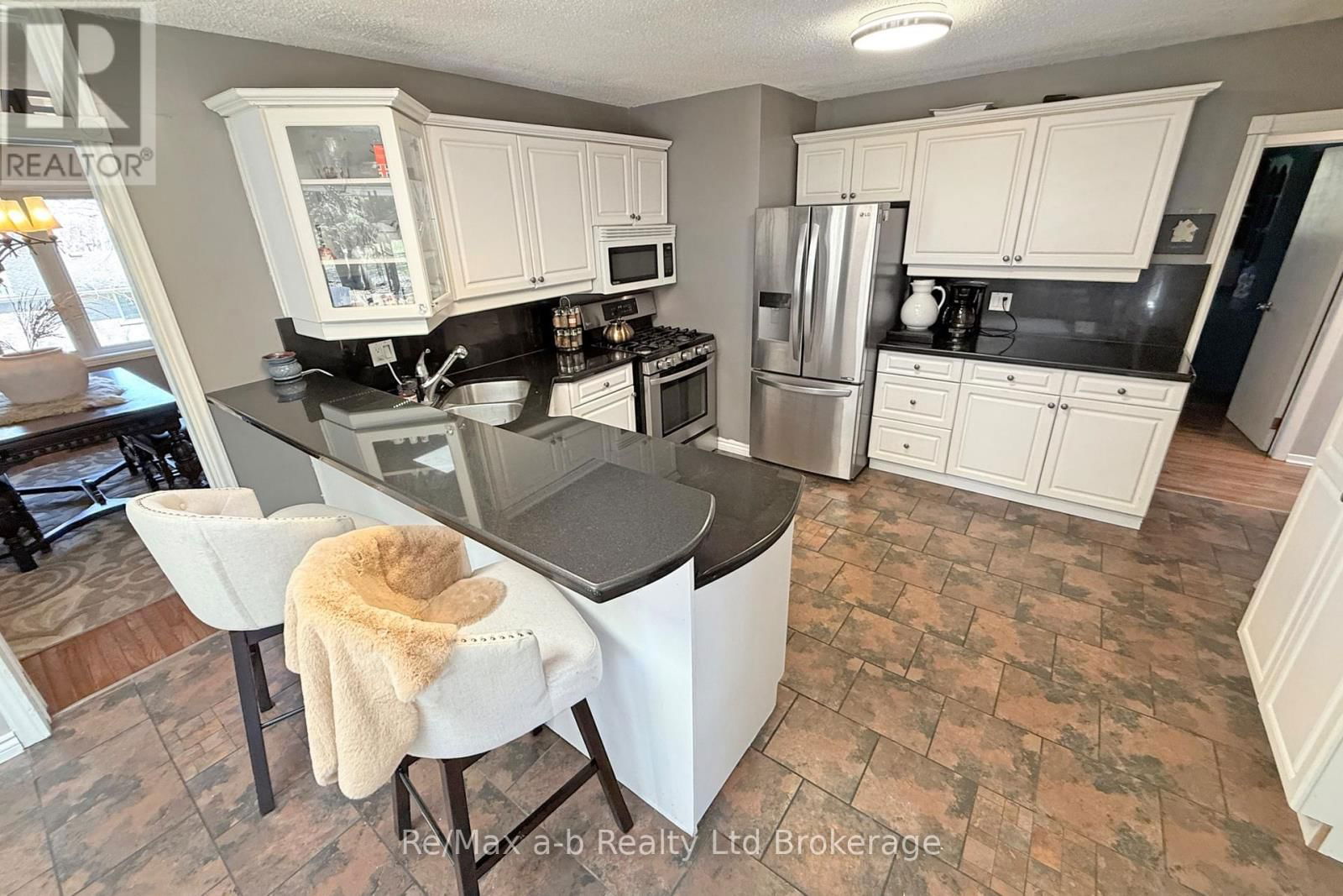 245 BOWER HILL ROAD Image 22