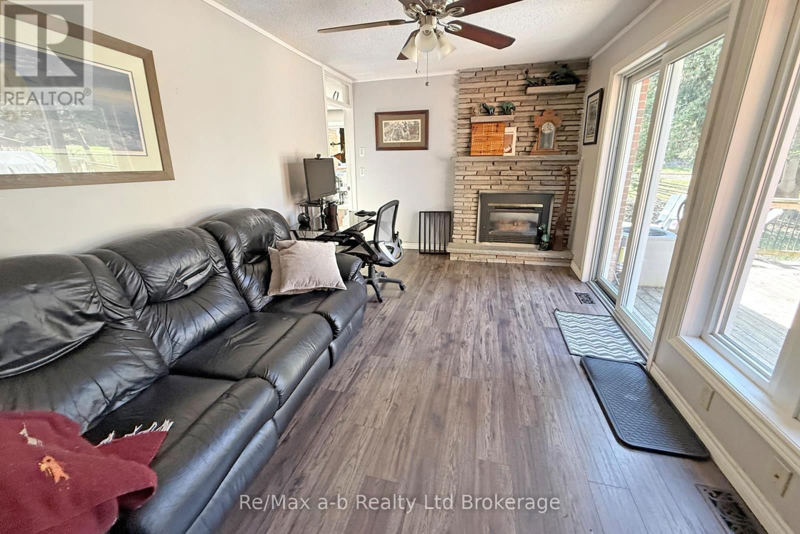 245 BOWER HILL ROAD Image 23
