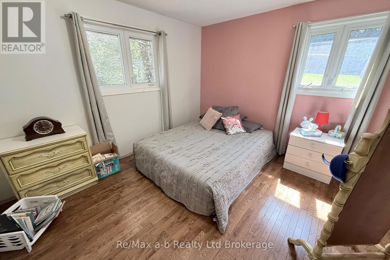 245 BOWER HILL ROAD Image 25