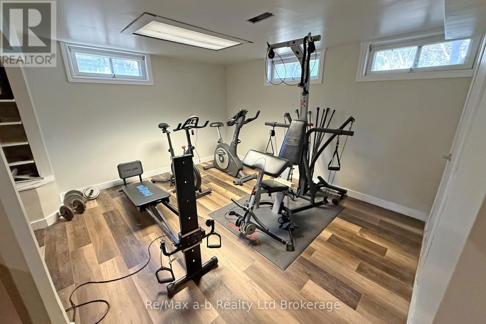 245 BOWER HILL ROAD Image 33