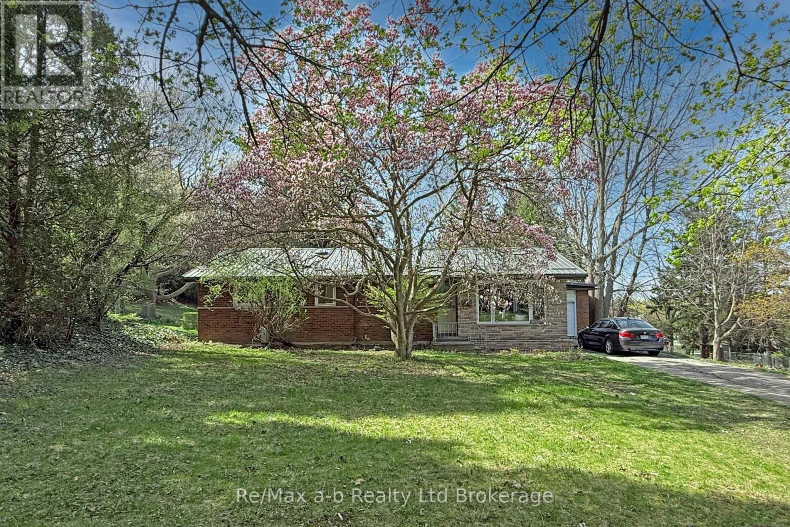 245 BOWER HILL ROAD Image 4