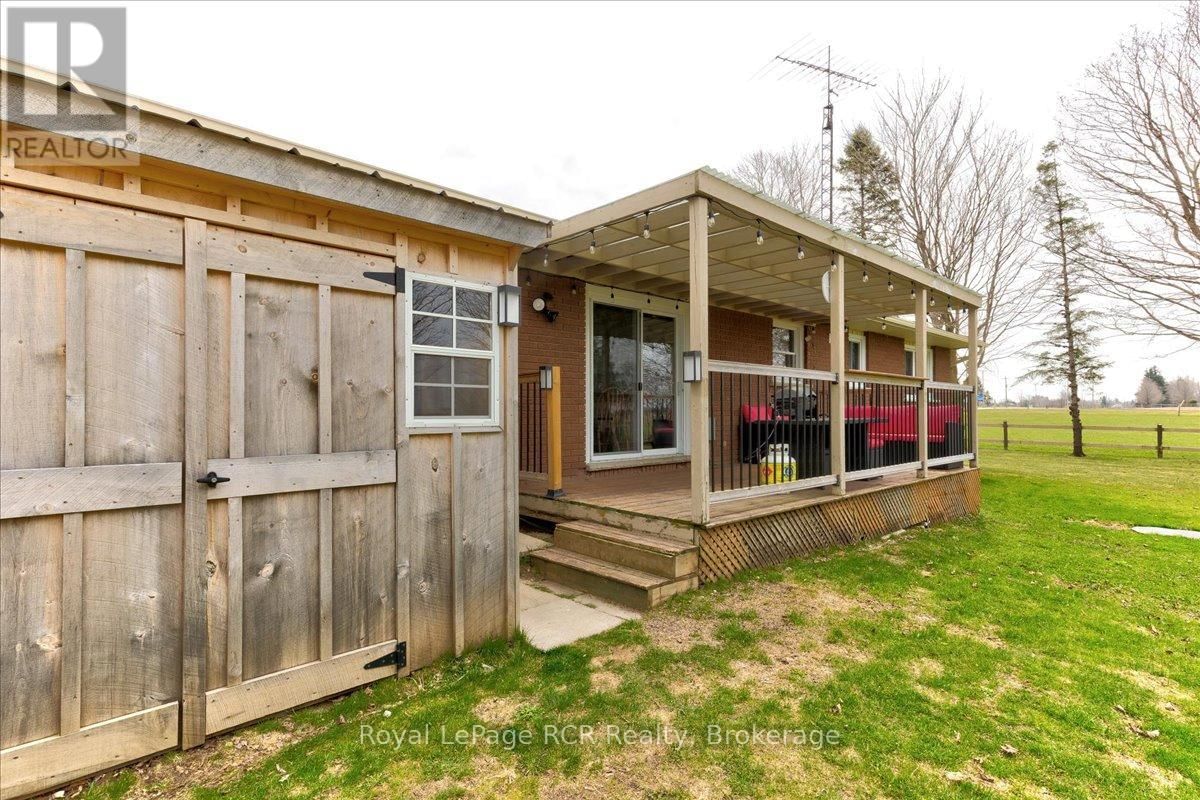 392158 GREY 109 ROAD Image 29