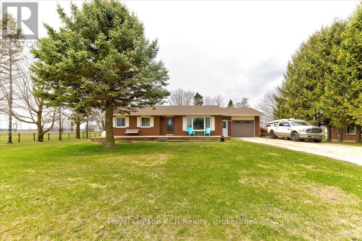392158 GREY 109 ROAD Image 4