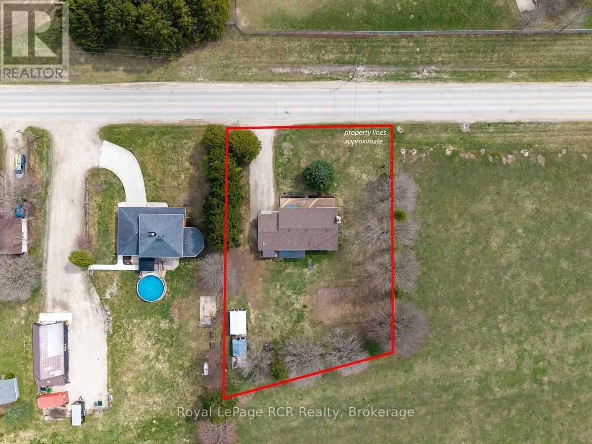 392158 GREY 109 ROAD Image 40