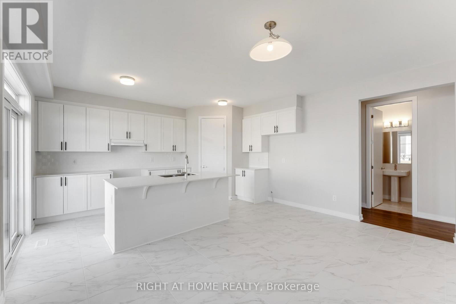 83 HACKAMORE CRESCENT Image 11