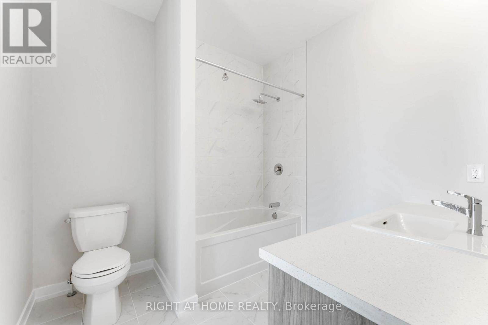 83 HACKAMORE CRESCENT Image 37
