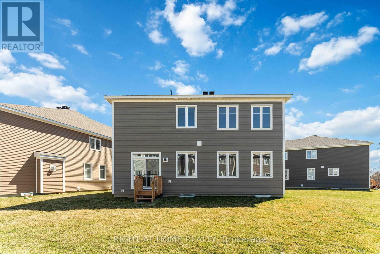 83 HACKAMORE CRESCENT Image 48
