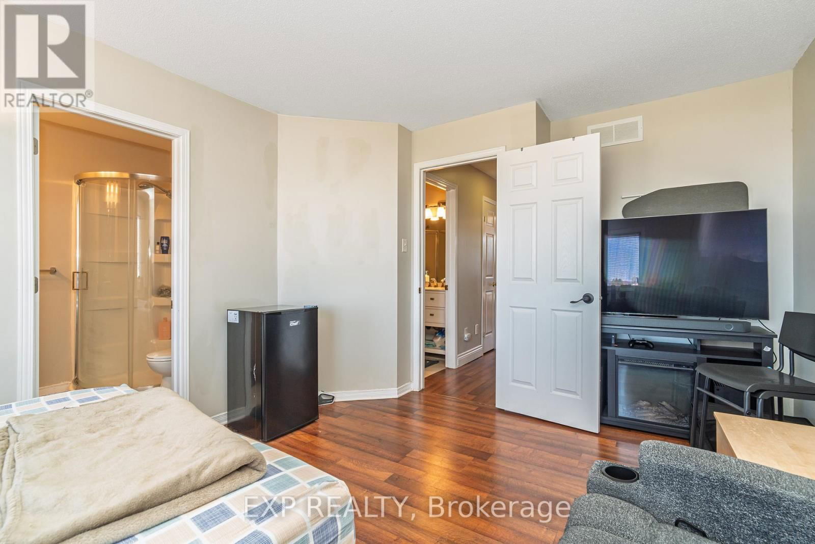 1089 BALLANTYNE DRIVE Image 14