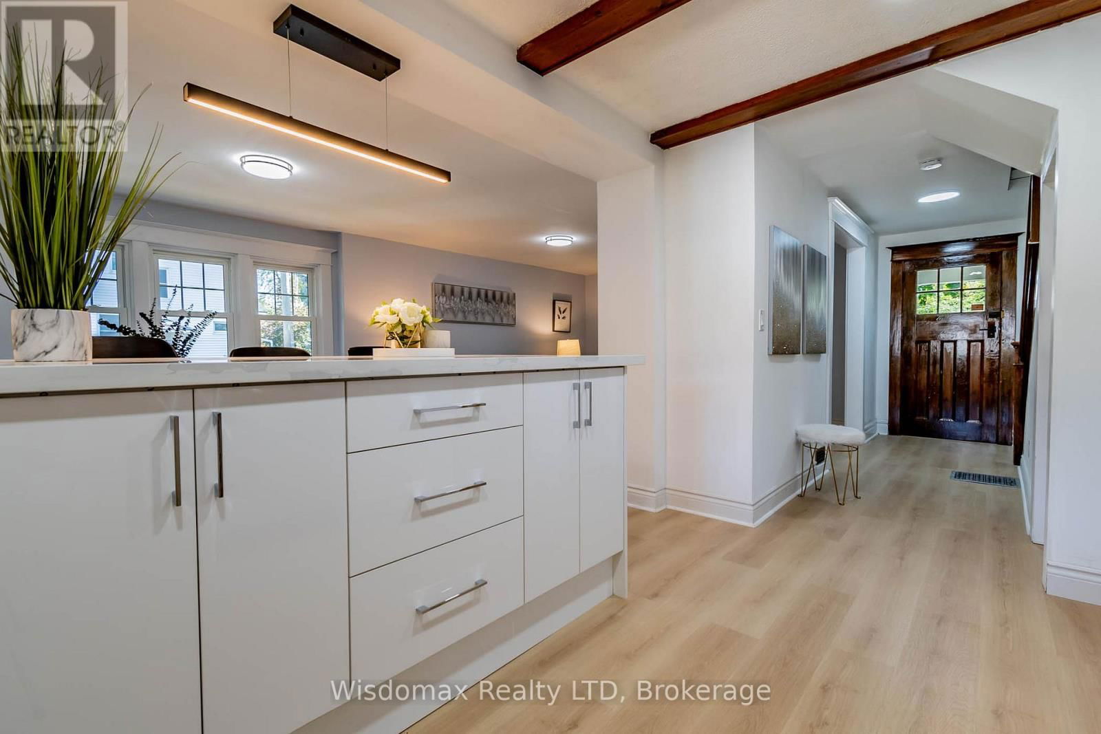 169 RUSSELL AVENUE Image 13