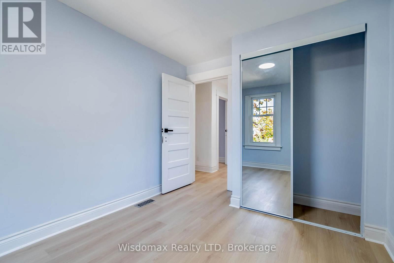 169 RUSSELL AVENUE Image 28
