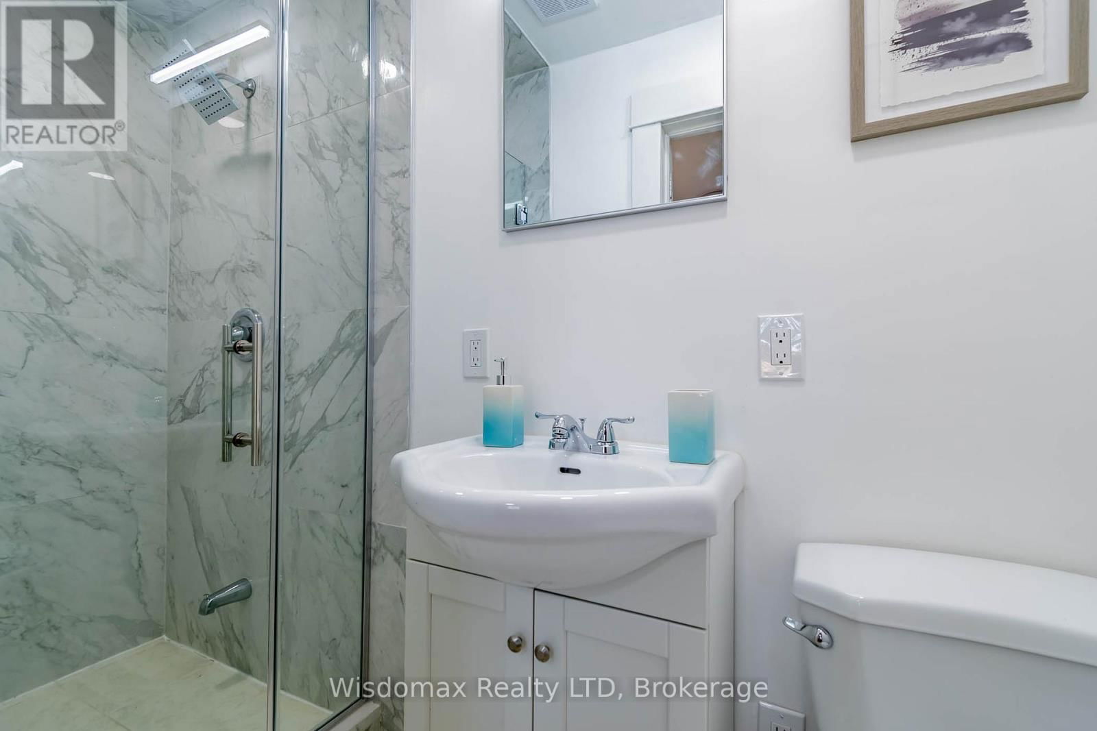 169 RUSSELL AVENUE Image 31