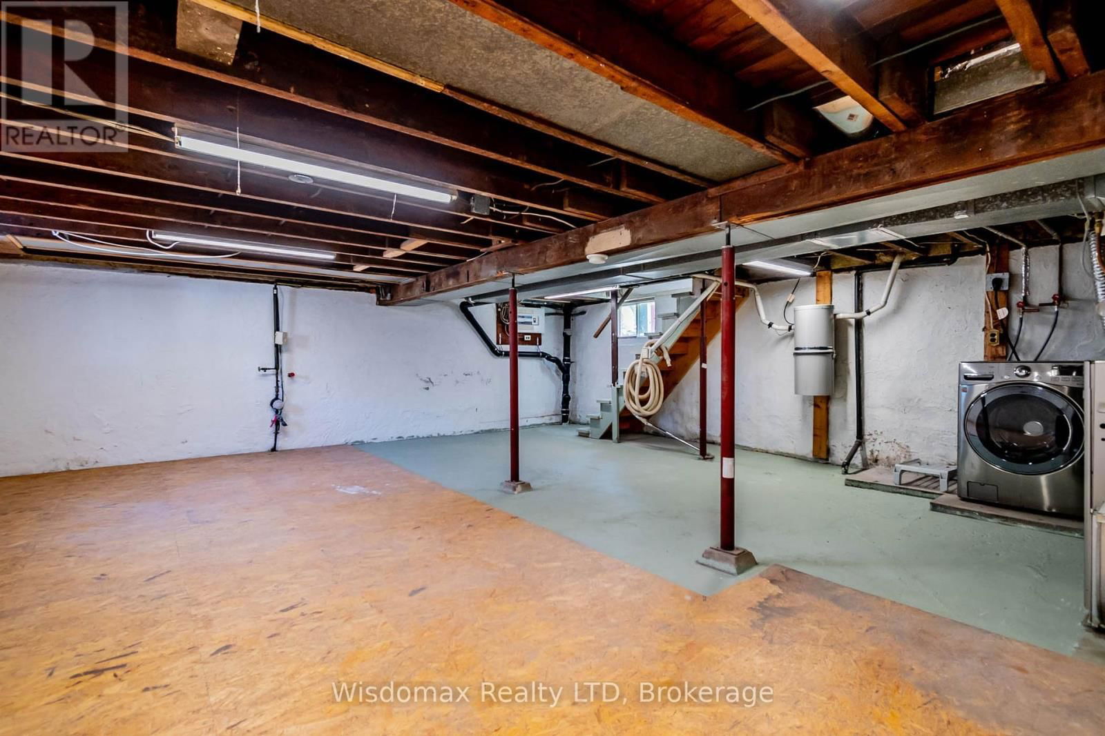 169 RUSSELL AVENUE Image 33