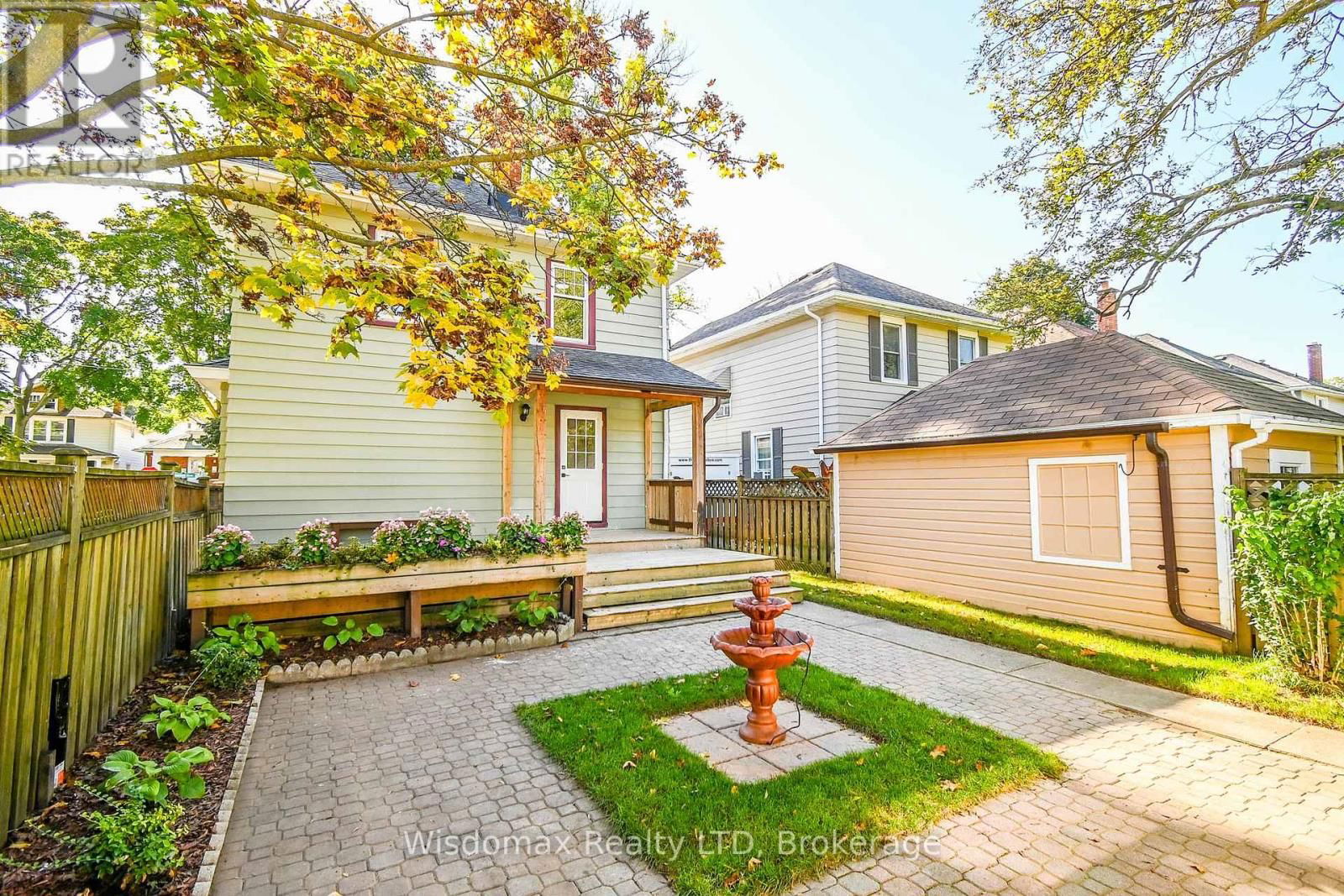 169 RUSSELL AVENUE Image 34