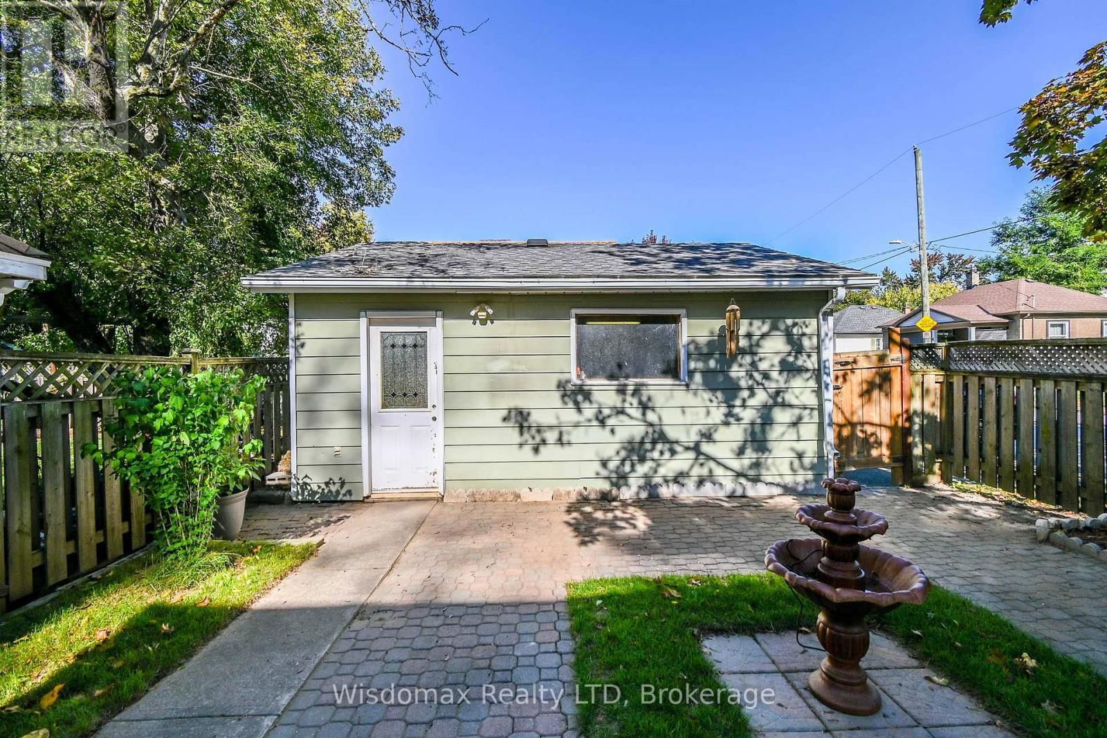 169 RUSSELL AVENUE Image 37