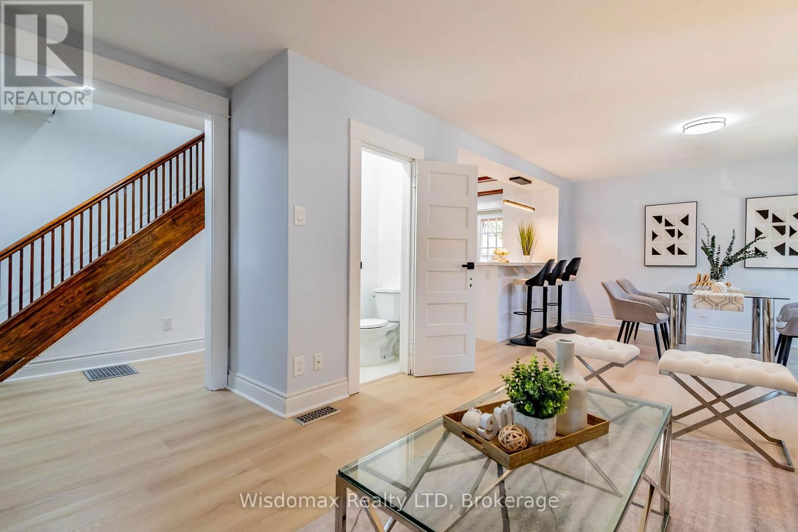 169 RUSSELL AVENUE Image 8